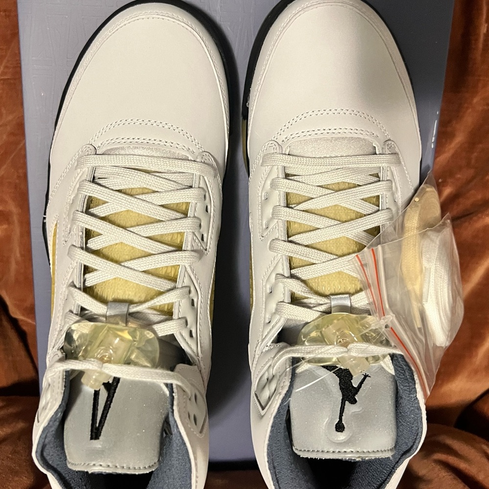 Air Jordan 5 x A Ma Maniere DAWN Size 11 WOMAN/9.5 MEN. - Picture 5 of 11